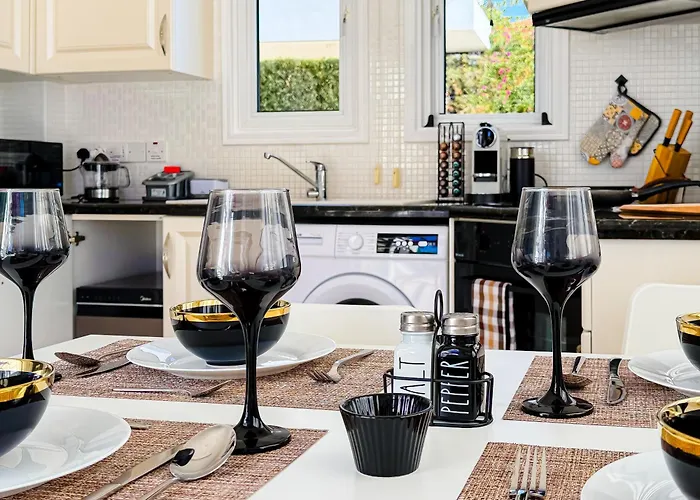 Vila Sunny With Hot Tub, Garden And 2 Bedrooms, 5 Minutes To The Pyla