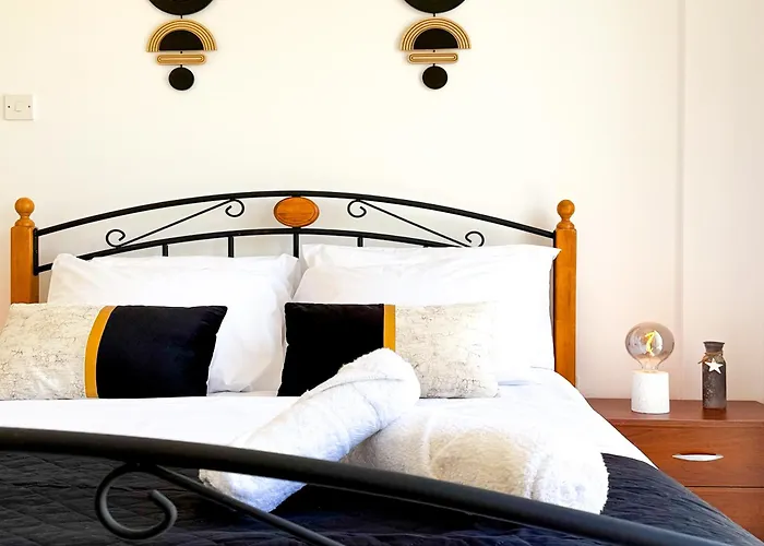 Vila Sunny With Hot Tub, Garden And 2 Bedrooms, 5 Minutes To The *