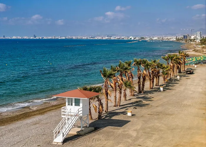 Vila Sunny With Hot Tub, Garden And 2 Bedrooms, 5 Minutes To The